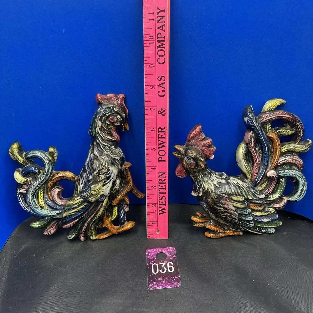 2 VNTG Wall‎ Hanging Roosters 8